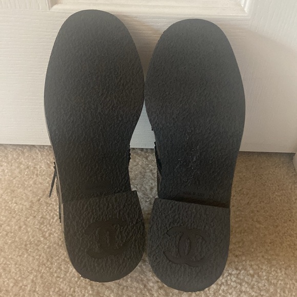 (Almost new) Chanel Lambskin Brogue Lace Up Oxford - Picture 7 of 9